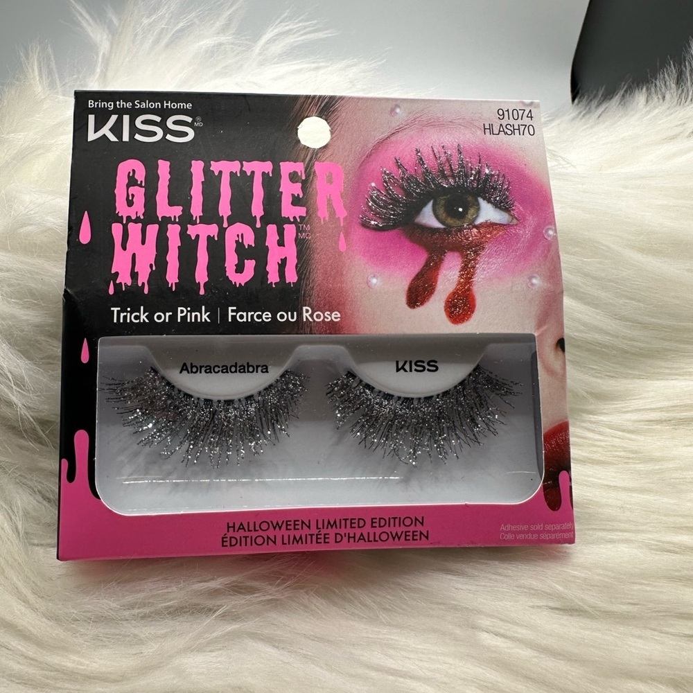 🩷5/$10 KISS Glitter Witch Halloween Limited Edition Eyelashes - Silver